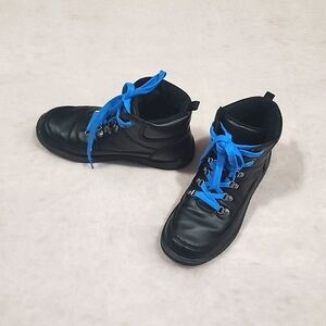 Boy Gap boots, black charcoal, size US 3